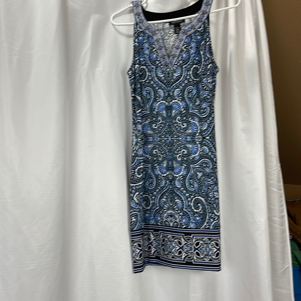 Whitehouse blackmarket blue dress